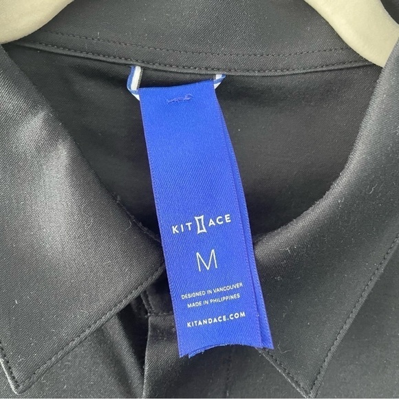 [m] NWOT Kit & Ace Women’s Black Button-Down Short Sleeve Shirt - Picture 12 of 15